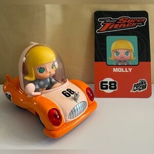 Molly as the Race King in the 2021 Super Track series! Car wheels move!